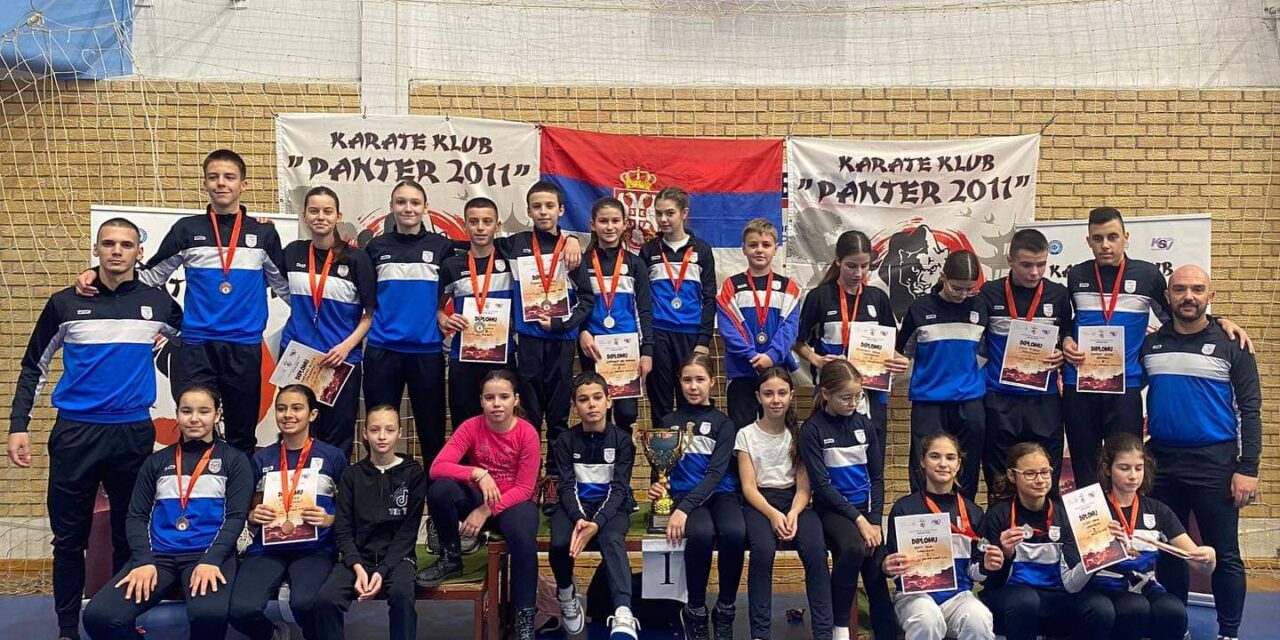 Sedamnaest medalja za Karate klub Zrenjanin na Panter kupu