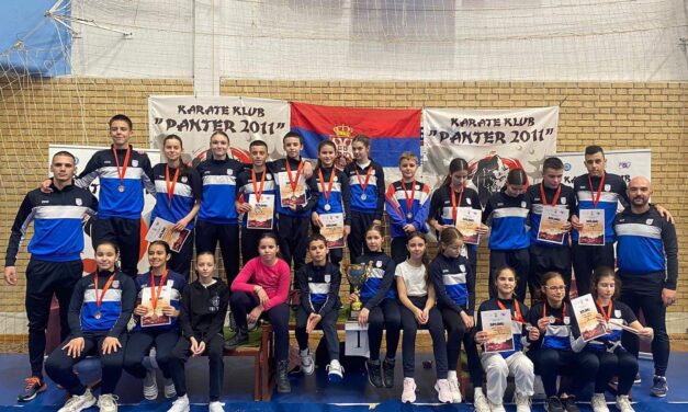 Sedamnaest medalja za Karate klub Zrenjanin na Panter kupu