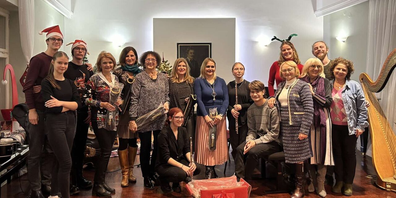 Božićna donacija Inner Wheel Cluba Zrenjanin muzičkoj školi