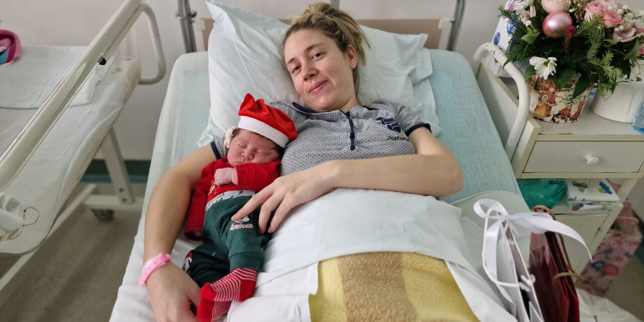 Devojčica Ana Polovina prvorođena beba u Zrenjaninu