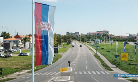 Srbija danas obeležava Dan državnosti, Zrenjanin ukrašen stotinama zastava
