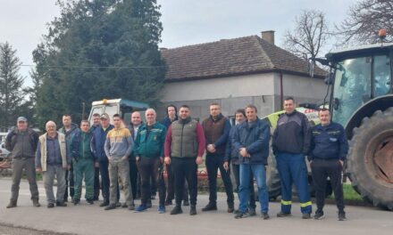 Stajićevo: Poljoprivrednici u saradnji sa Gradom Zrenjaninom uredili atarske puteve