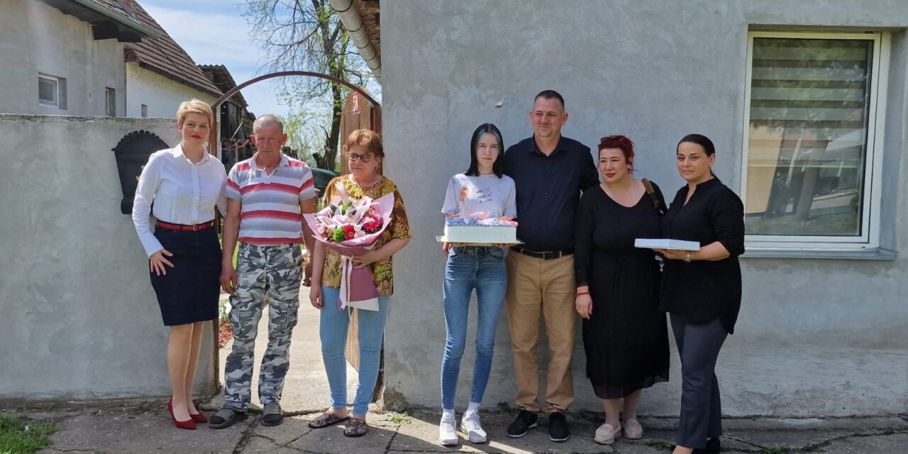 Radnici Drekslmajera  kupili kuću koleginici