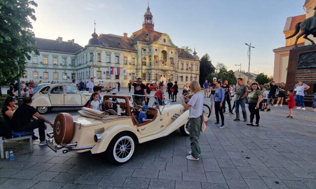 Oldtajmeri ulepšali centar Zrenjanina (FOTO)