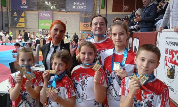 Tekvondo klub Zrenjanin osvojio 11 medalja u Kragujevcu