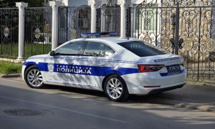 U iznajmljenom apartmanu „miksovao“ drogu pa je prodavao licima u Zrenjaninu
