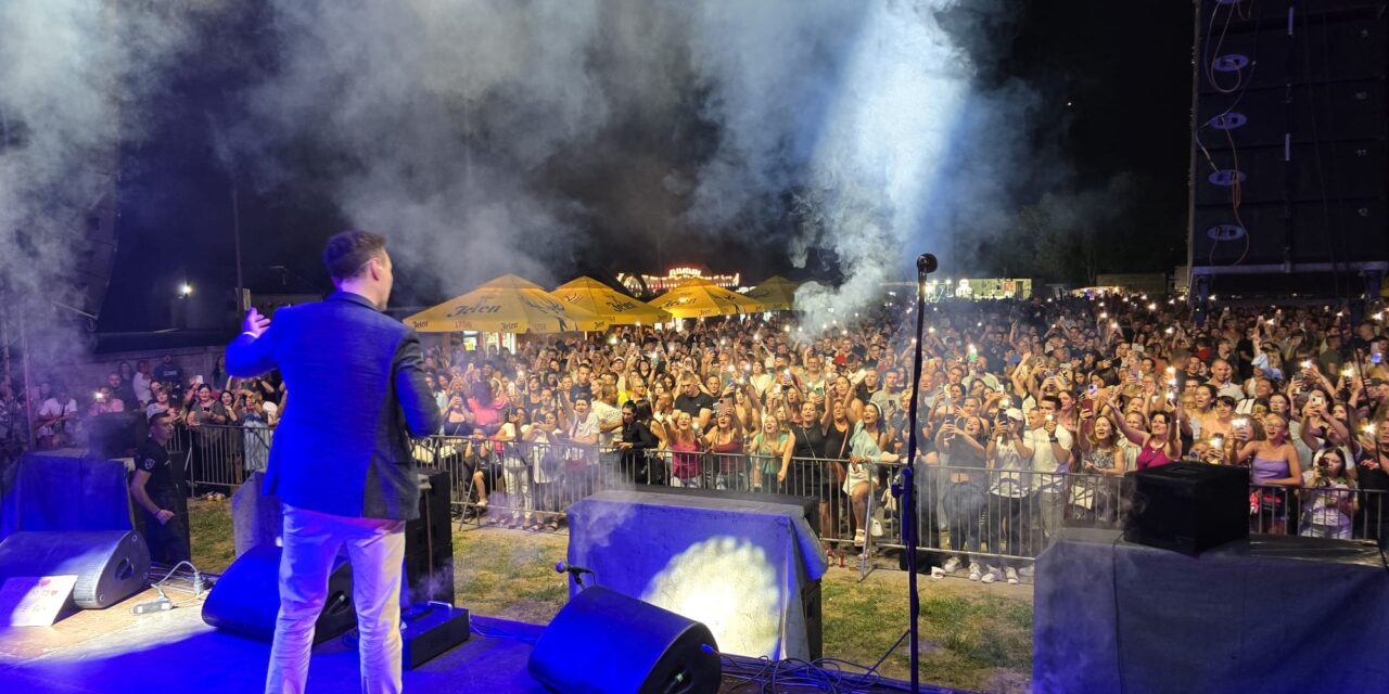 POČEO PILE FEST 2025: Koncerte održali Nino Šemić i Peđa Jovanović