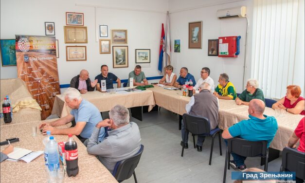 Gradonačelnik sa saradnicima posetio Botoš i najavio nova ulaganja u to naseljeno mesto
