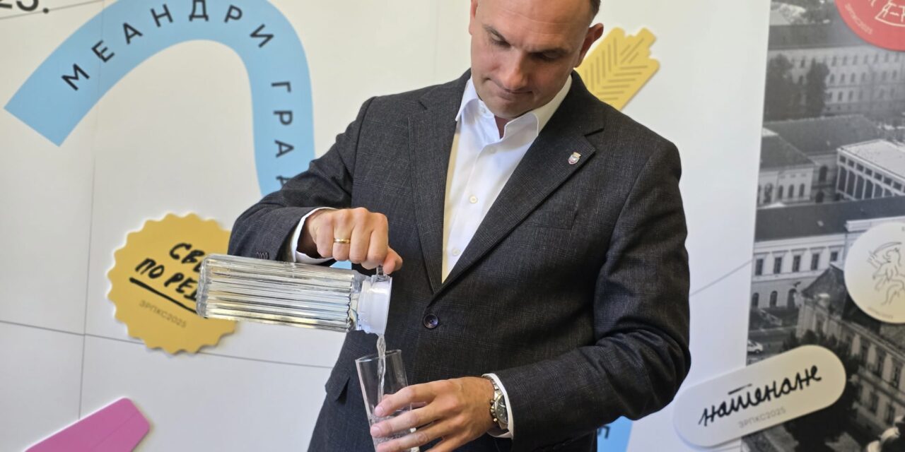 Konferencija za medije povodom skidanja zabrane korišćenja vode za piće
