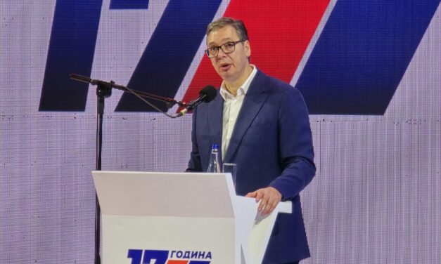 Vučić u Zrenjaninu: Rešili smo problem pijaće vode, radimo na autoputu Beograd-Zrenjanin-Novi Sad