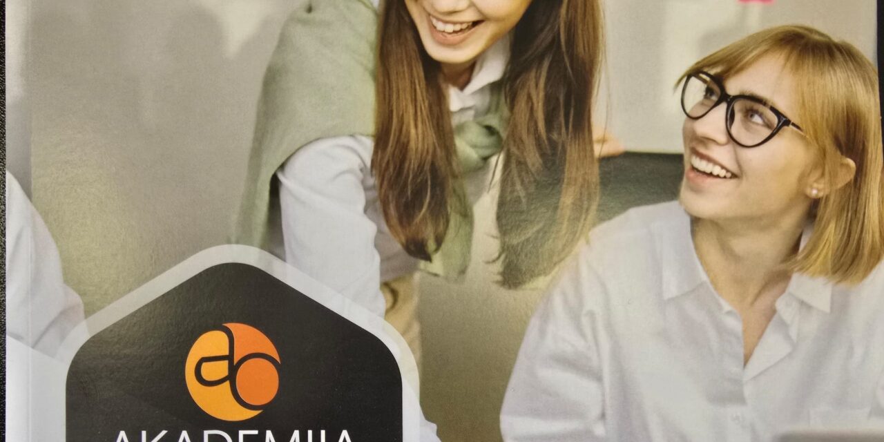 Prevod na više od 35 jezika – jedno rešenje, Akademija Oxford!