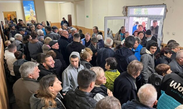 U REKORDNOM ROKU PRIKUPLJEN NEOPHODAN BROJ POTPISA PODRŠKE LISTI “ALEKSANDAR VUČIĆ – NAJBOLJE ZA SEČANJ”