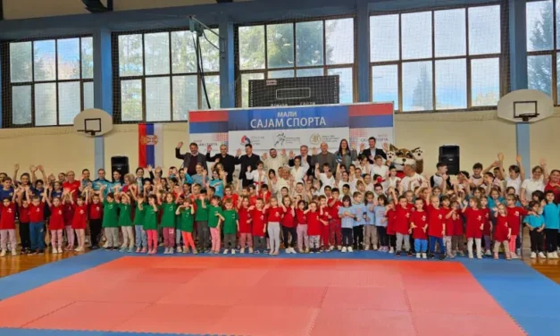 Sportski savez Srbije uručio sportske rekvizite OŠ „Slavko Rodić“ u Krajišniku