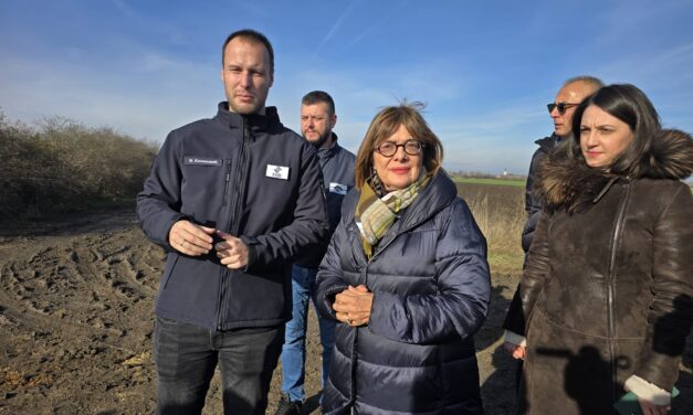Maja Gojković obišla radove na izgradnji sistema za navodnjavanje u opštini Sečanj