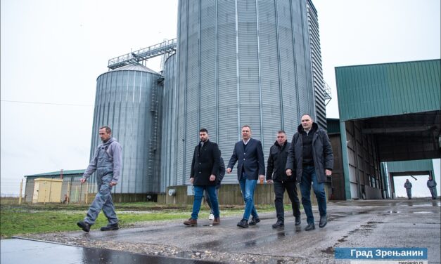 Gradonačelnik Zrenjanina obišao Čentu i Perlez: Obrazovanje, infrastruktura i bolji život građana u fokusu