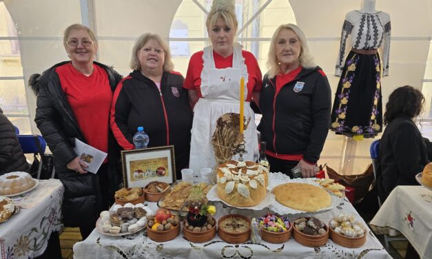Održan Festival božićnog kolača „Česnica“ u Zrenjaninu (FOTO)