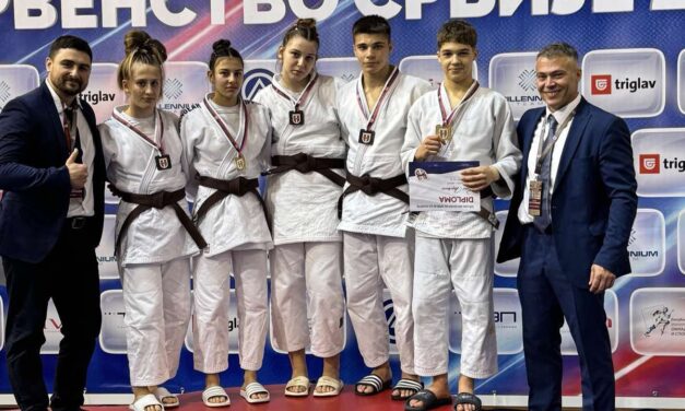 Kadeti Proletera ispisali istoriju