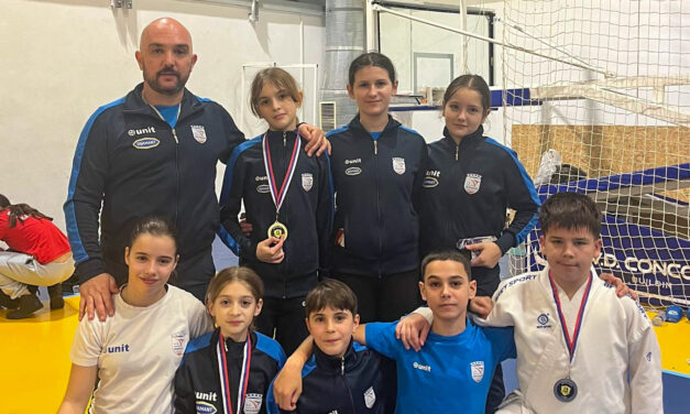 Tri medalje sa Vitez kupa za KK „Zrenjanin“