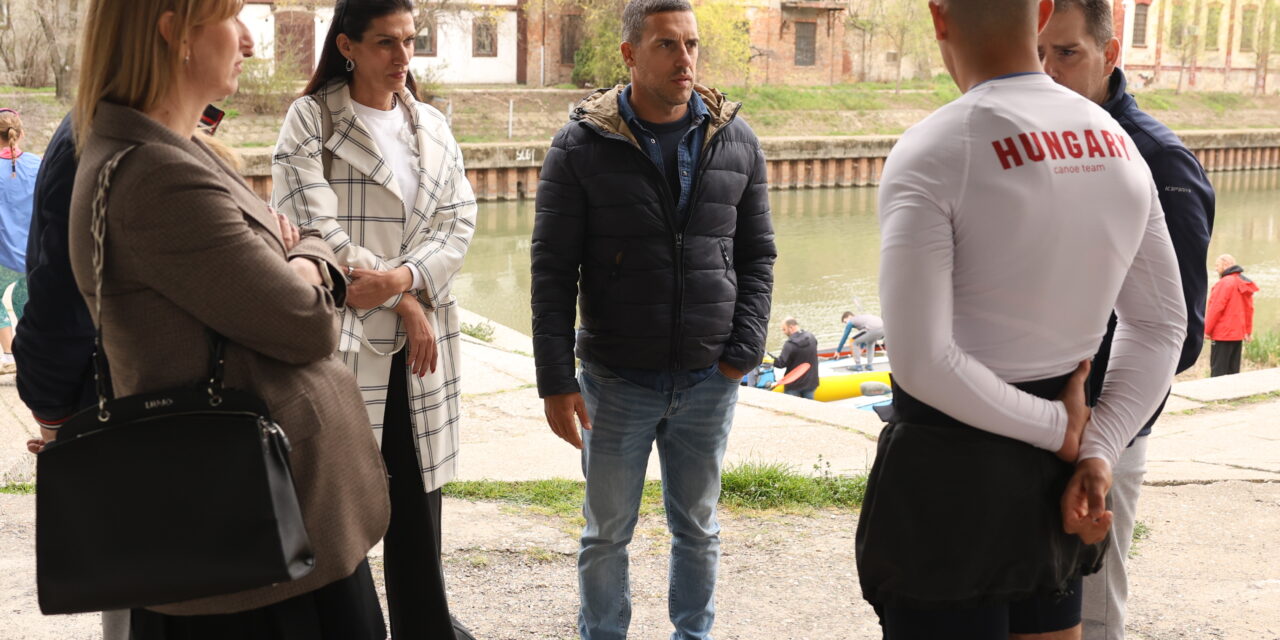 Selektor kajakaške reprezentacije Srbije u radnoj poseti kajak klubu Begej