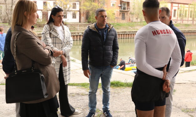 Selektor kajakaške reprezentacije Srbije u radnoj poseti kajak klubu Begej