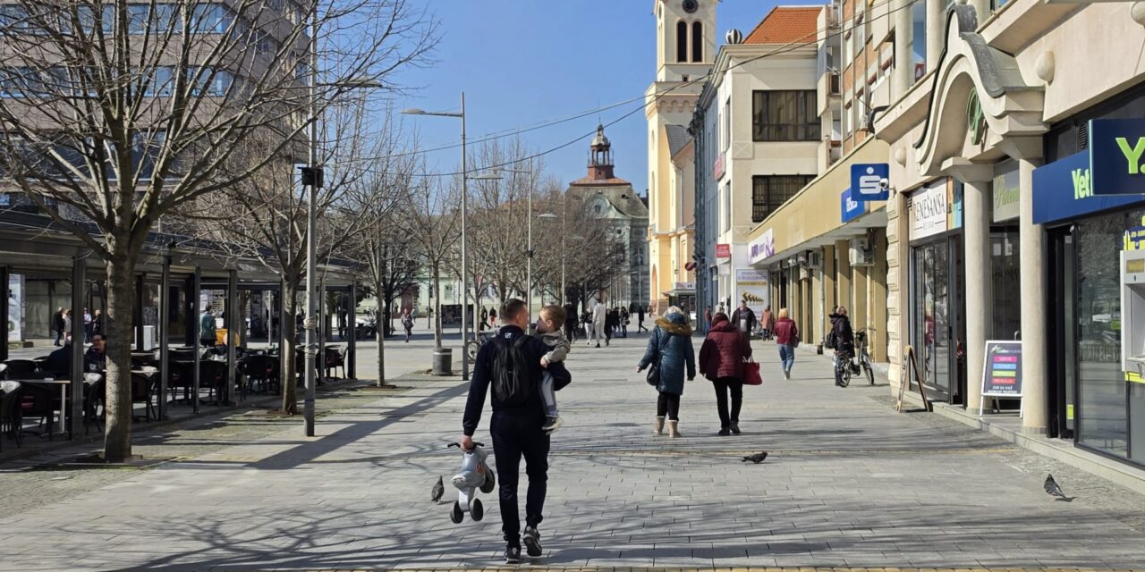 Počela isplata redovne i privremene novčane naknade za februar