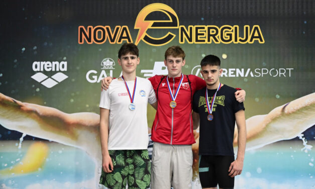 Plivači Proletera osvojili 11 medalja na Otvorenom prvenstvu Srbije- Aćin najbolji plivač