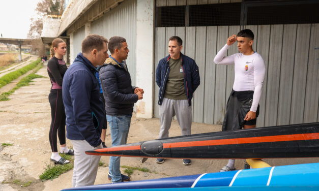 Selektor kajakaške reprezentacije Srbije u radnoj poseti kajak klubu Begej