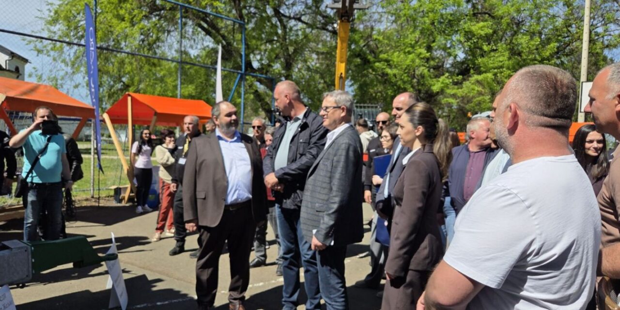 Održan prvi mini sajam poljoprivrede “Banatska traktorijada” u Česteregu