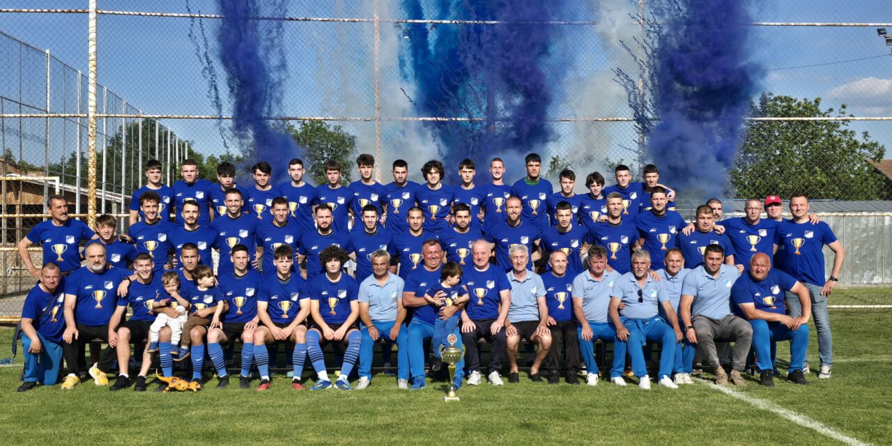 SLAVLJE NA GRADNULICI: Šampionski pehar stigao u klub