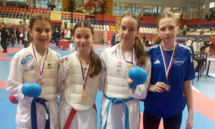 Dve medalje za karatistkinje  Zadrugara