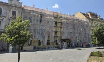 Gradonačelnik obišao radove na rekonstrukciji zgrade Narodnog pozorišta „Toša Jovanović“