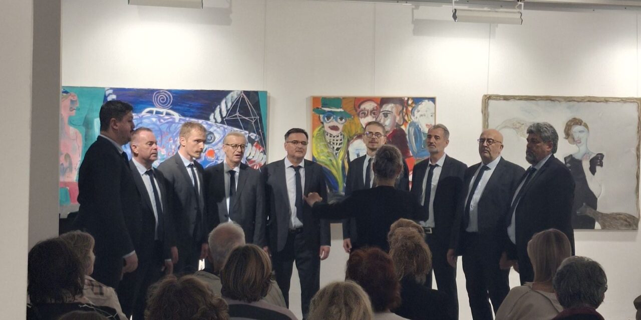 Zrenjaninski ansambli oduševili publiku u Somboru